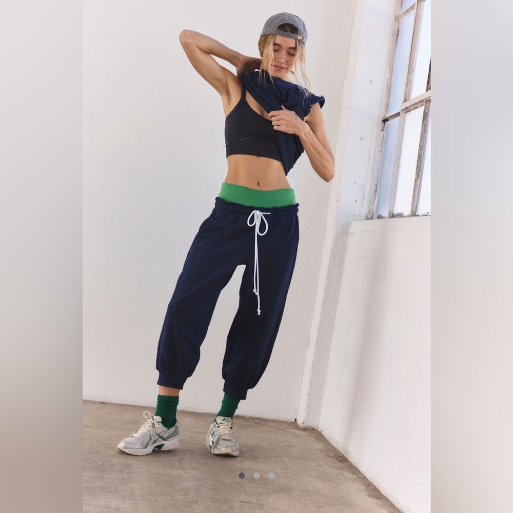 FP MVMT Flutter Cropped Joggers Midnight Navy Size M